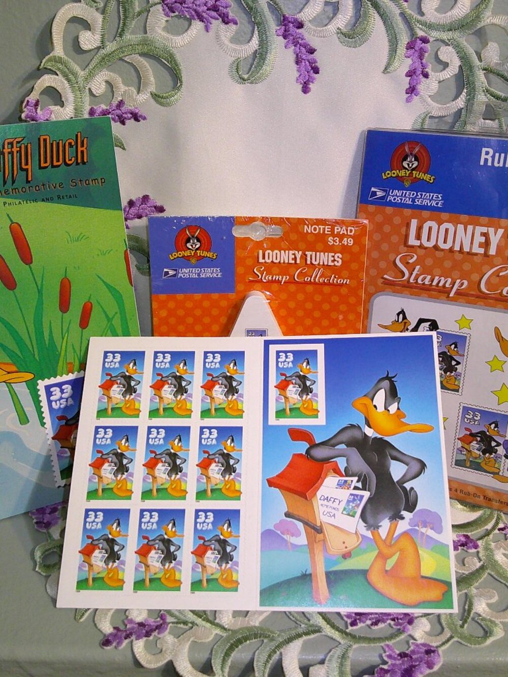 Vtg 1999 USPS Daffy Duck stamp sheet Mint NH, note pad NIP, rub-on transfer x2 +